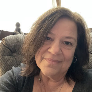 Meet your Posher, Denise